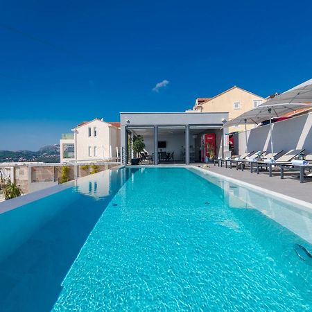 Apartments Villa Poco Loco มลินี ภายนอก รูปภาพ