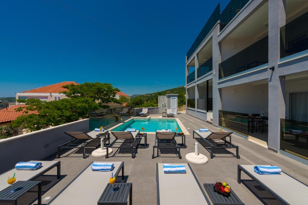 Apartments Villa Poco Loco มลินี ภายนอก รูปภาพ